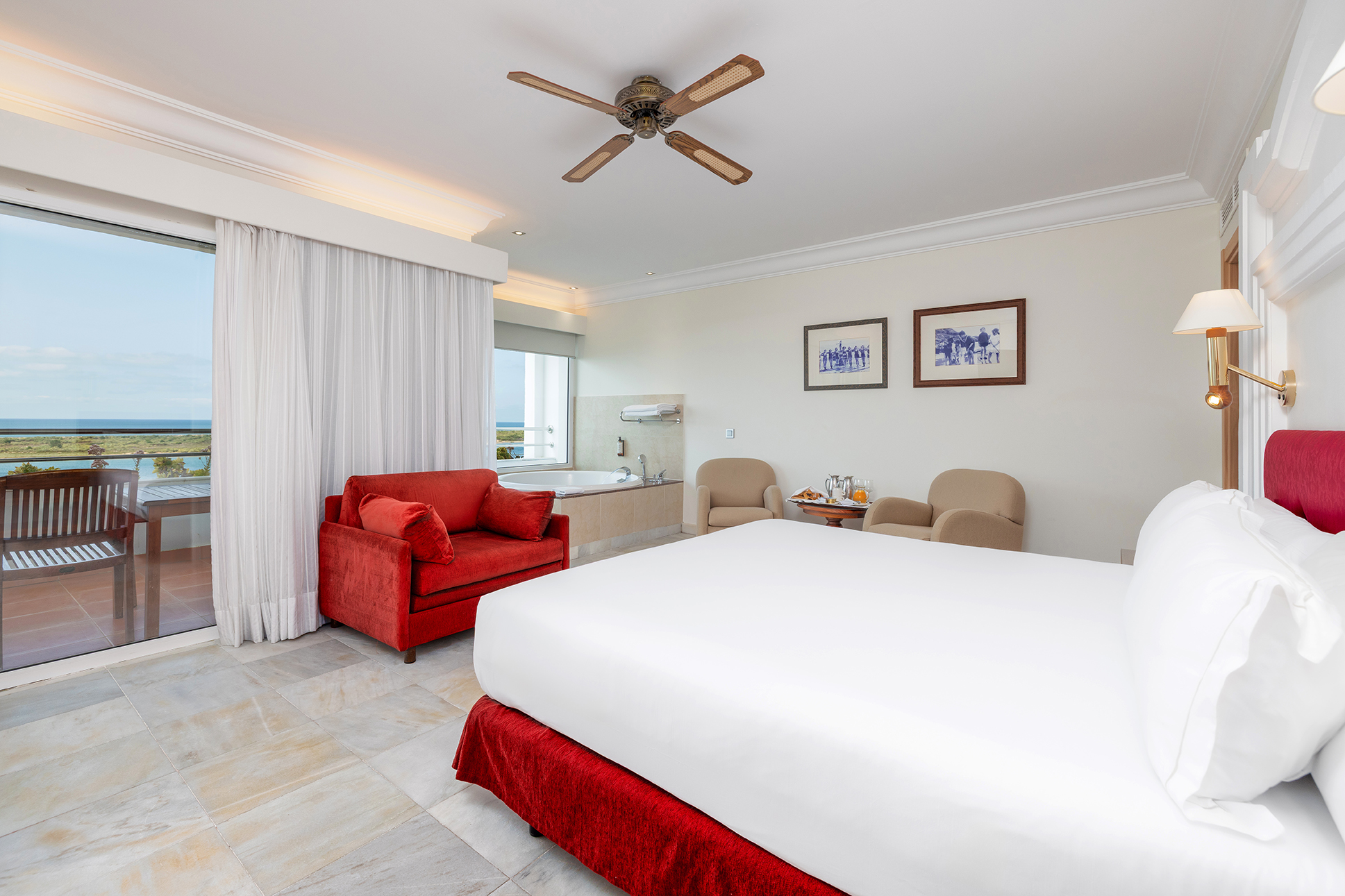 002_alta_playacartaya Junior Suite.jpg